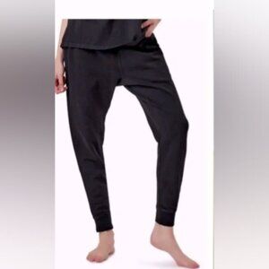 TKEEKS Warm Lined Drop Crotch Oversized Track Joggers Size M(3) In EUC